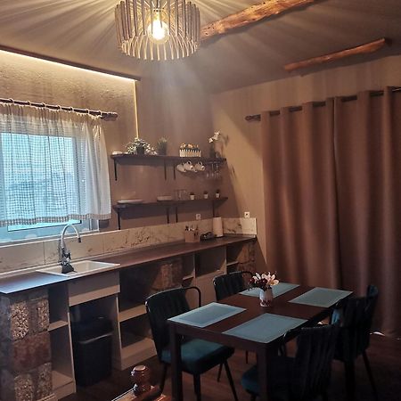 Ataviros Hotel Embonas ภายนอก รูปภาพ