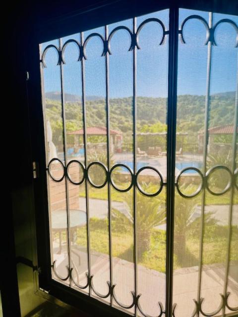 Ataviros Hotel Embonas ภายนอก รูปภาพ